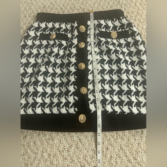 Lilly’s Kloset Chic Black and White Houndstooth Mini Skirt size M - Picture 6 of 8